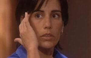 Rafaela (Gloria Pires) em cena de O Rei do Gado; ela ficará chocada com notícia após casamento (Foto: Reprodução / Globo) Rafaela (Gloria Pires) em cena de O Rei do Gado; ela ficará chocada com notícia após casamento (Foto: Reprodução / Globo)