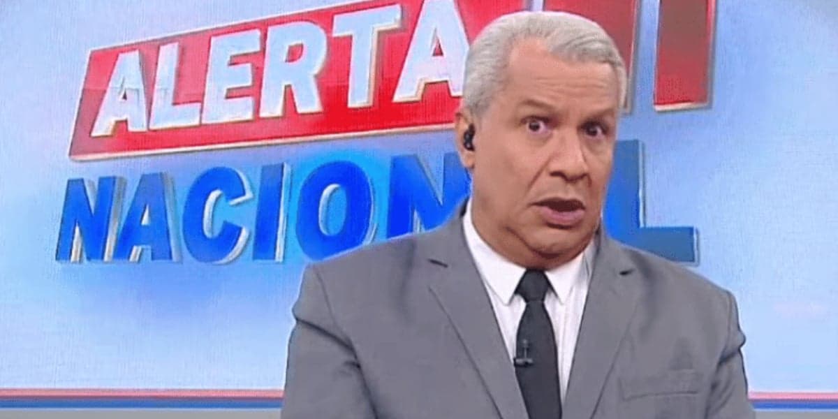 http://tvfoco.uai.com.br/wp-content/uploads/2015/05/Daniela-Mercury.jpg
