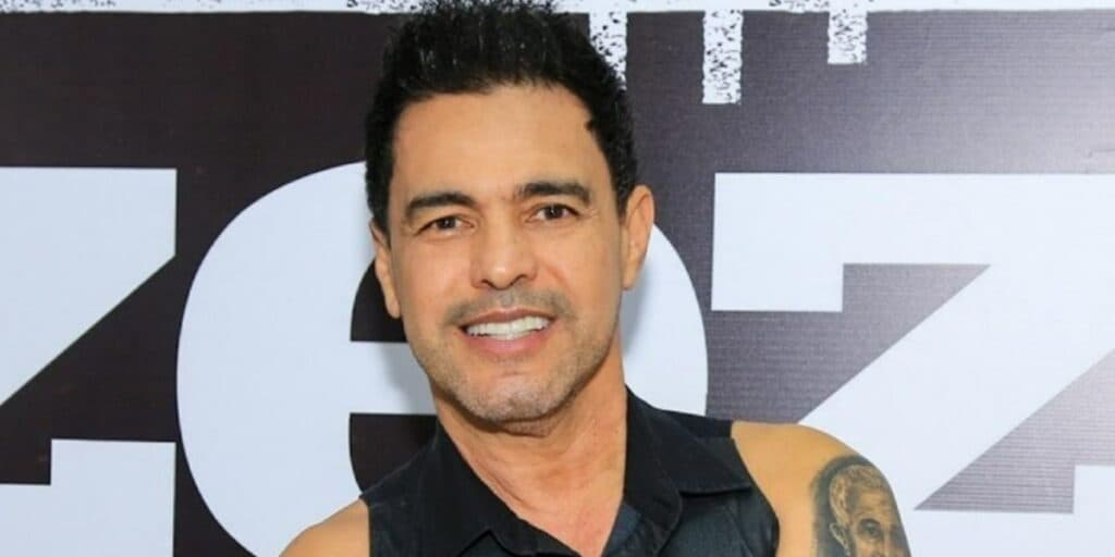 Zezé Di Camargo perde a voz em cima do palco e primo deixa recado amargo: "Está na hora de parar"