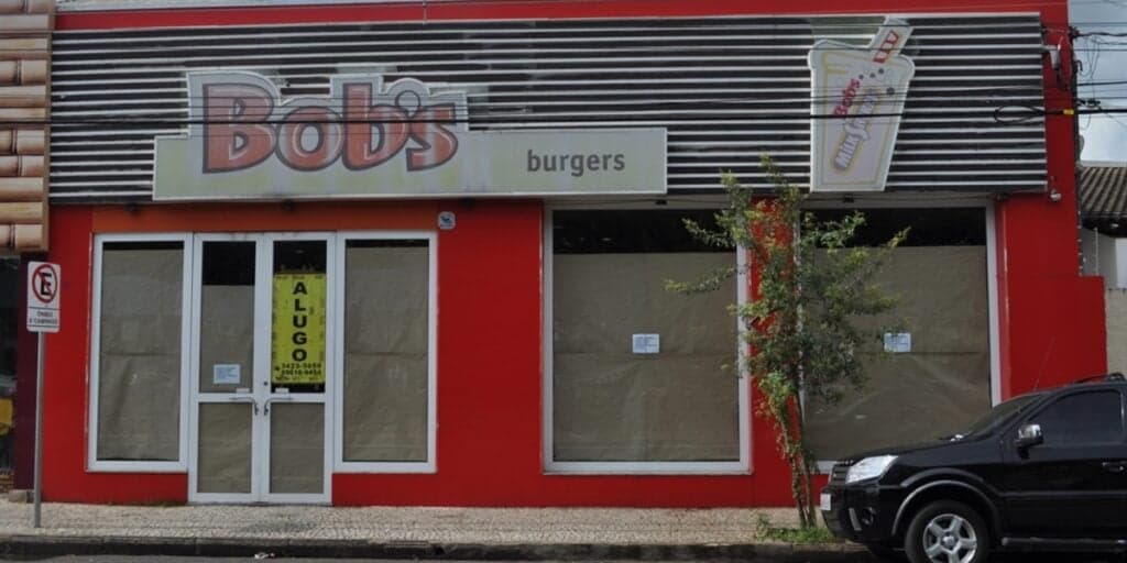 Rede de fast food, Bob's fecha e clientes ficam chocados com portas abaixadas