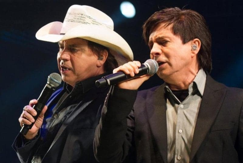 http://tvfoco.uai.com.br/wp-content/uploads/2015/05/Daniela-Mercury.jpg
