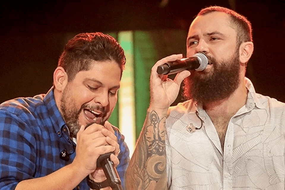 http://tvfoco.uai.com.br/wp-content/uploads/2015/05/Daniela-Mercury.jpg