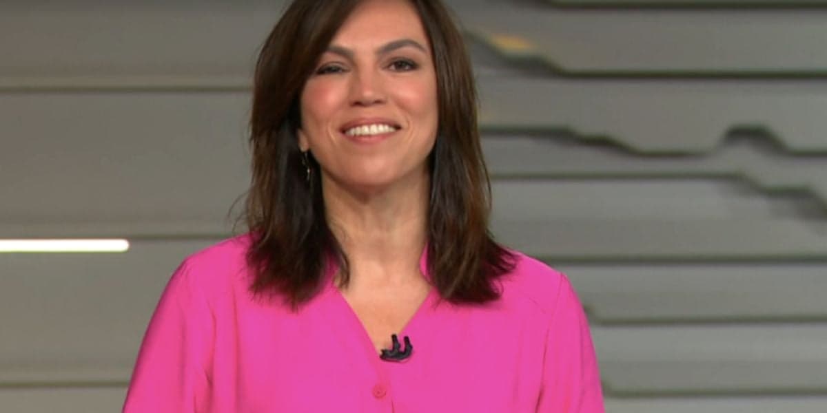 http://tvfoco.uai.com.br/wp-content/uploads/2015/05/Daniela-Mercury.jpg