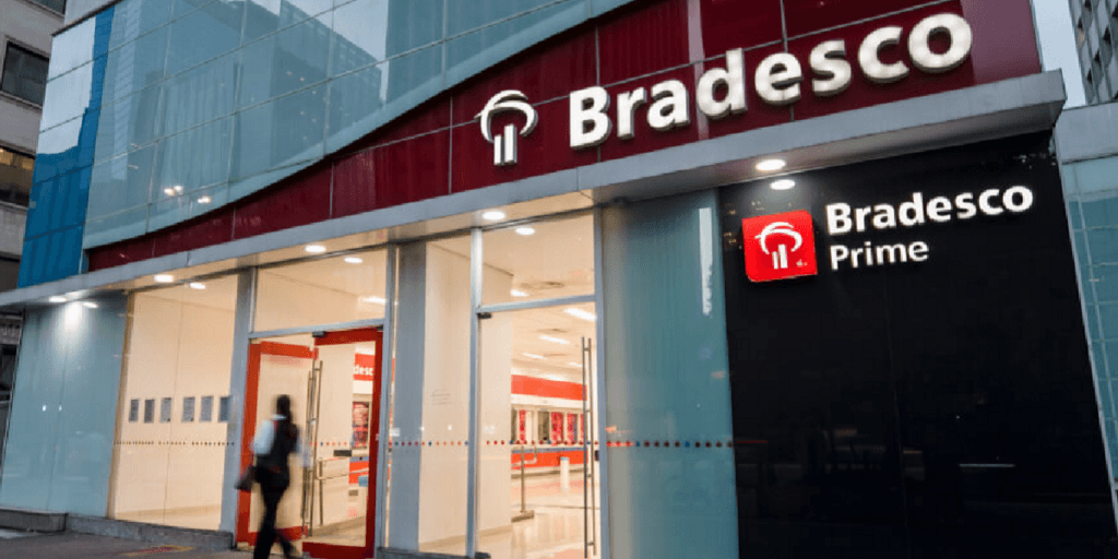 Derrubado: Bradesco é tirado do ar e deixa clientes completamente enfurecidos