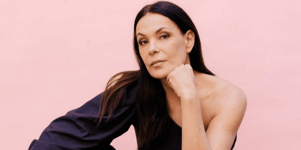 http://tvfoco.uai.com.br/wp-content/uploads/2015/05/Daniela-Mercury.jpg