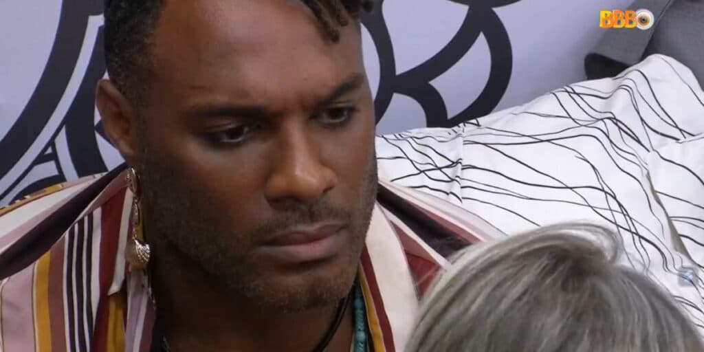 BBB23: Fred Nicácio e Marília têm conversa calorosa e detalhe com que brother faz com a mão chama atenção