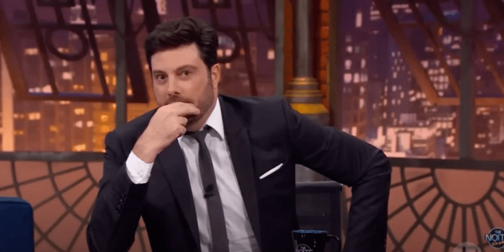Gentili vai para outro canal e apresentador fala sobre tirá-lo do SBT com recado a Silvio