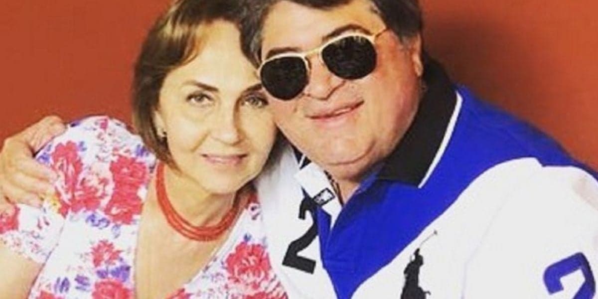 http://tvfoco.uai.com.br/wp-content/uploads/2015/05/Daniela-Mercury.jpg