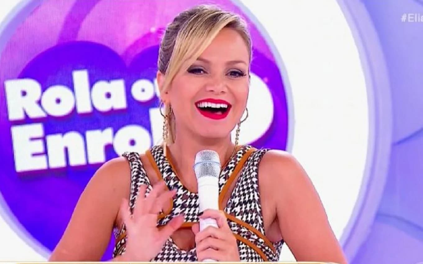 http://tvfoco.uai.com.br/wp-content/uploads/2015/05/Daniela-Mercury.jpg