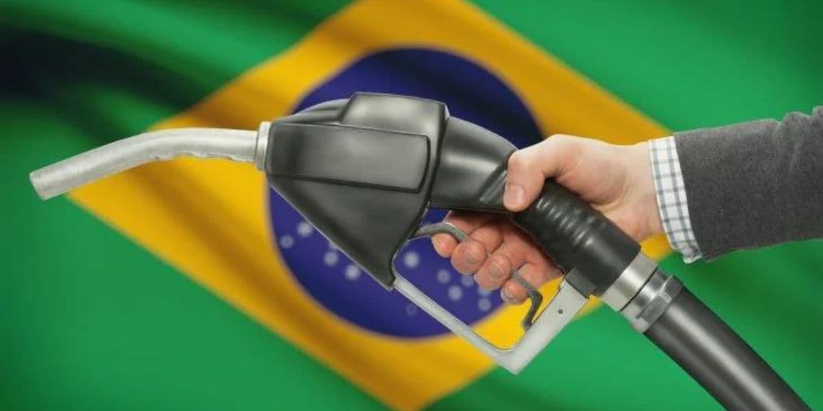 http://tvfoco.uai.com.br/wp-content/uploads/2015/05/Daniela-Mercury.jpg