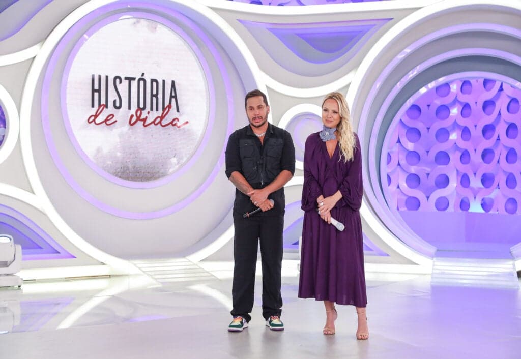 Influencer Lucas Guimarães recebe presentes e homenagens no Programa Eliana deste domingo