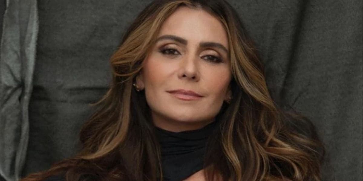 http://tvfoco.uai.com.br/wp-content/uploads/2015/05/Daniela-Mercury.jpg