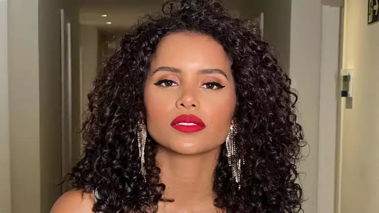 http://tvfoco.uai.com.br/wp-content/uploads/2015/05/Daniela-Mercury.jpg