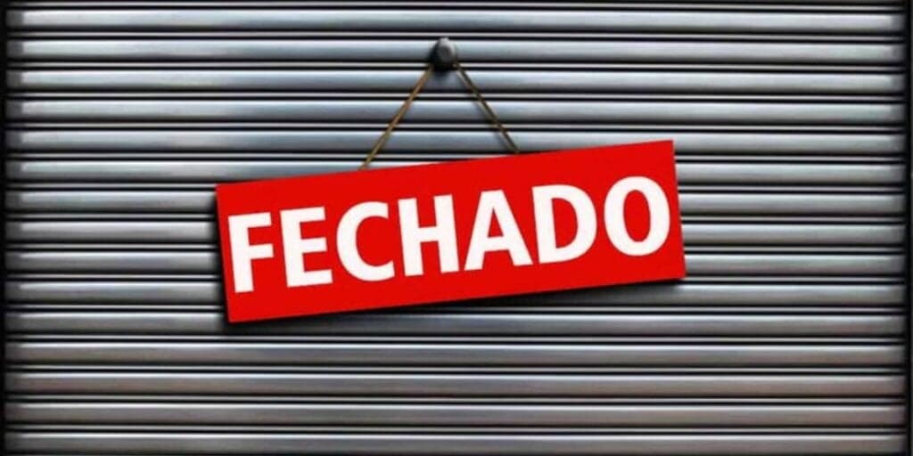 Uma das maiores marcas de roupa no Brasil anuncia oficialmente fechamento de loja