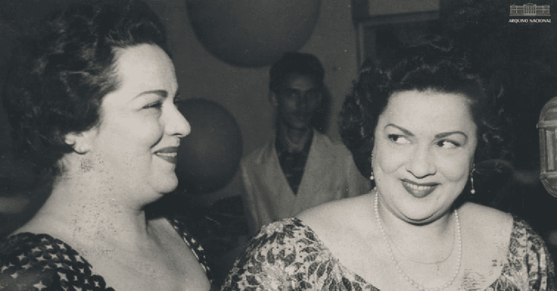 A dupla famosa das rádios, Linda e Dircinha Batista (Foto: Reprodução/ Internet) 