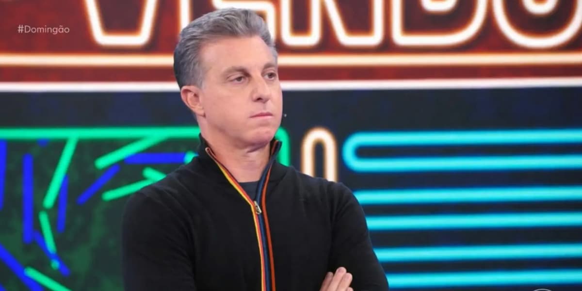 http://tvfoco.uai.com.br/wp-content/uploads/2015/05/Daniela-Mercury.jpg