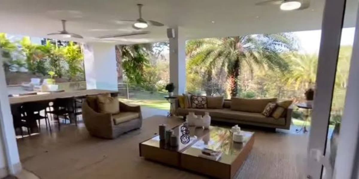 Sala de estar da Maiara e Maraisa (Foto:Reprodução/Globo)