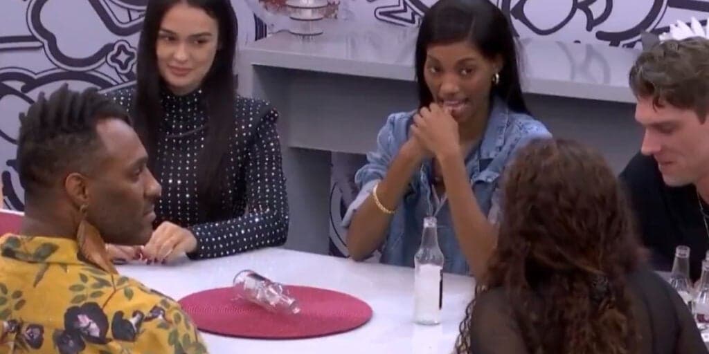 Paula faz revelação sexual do que fez embaixo do edredom no BBB23 com participante e choca: "Eu sabia"