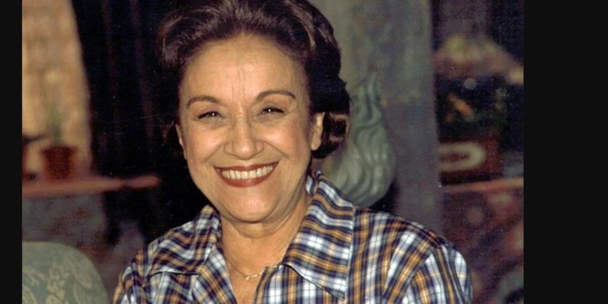 http://tvfoco.uai.com.br/wp-content/uploads/2015/05/Daniela-Mercury.jpg