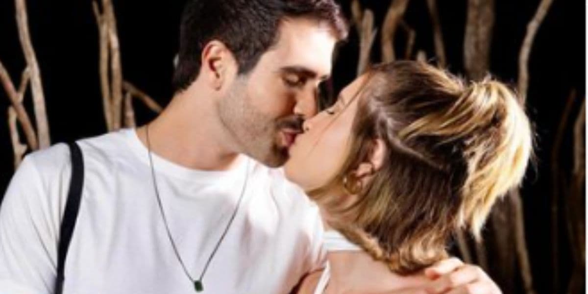 http://tvfoco.uai.com.br/wp-content/uploads/2015/05/Daniela-Mercury.jpg