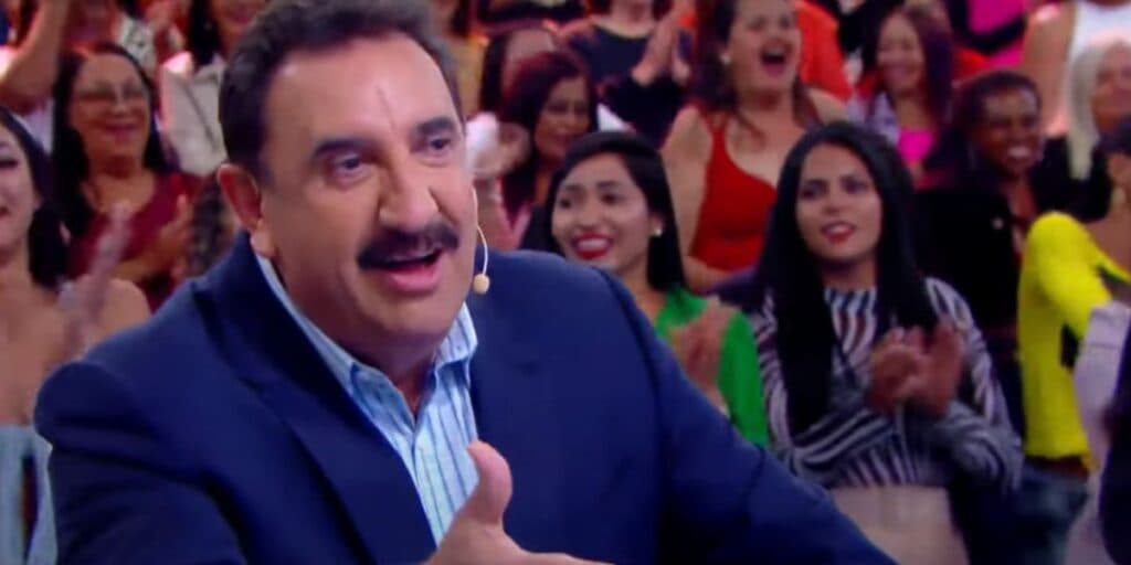 Funcionário entrega momento de desespero de Ratinho nos bastidores e atitude espantosa: "Bateu na mesa"