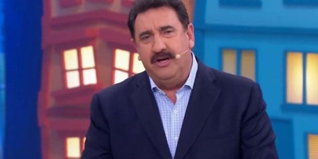 Ratinho faz funcionário chorar e motivo com vídeo acaba sendo exposto ao Brasil
