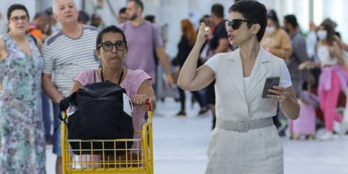http://tvfoco.uai.com.br/wp-content/uploads/2015/05/Daniela-Mercury.jpg