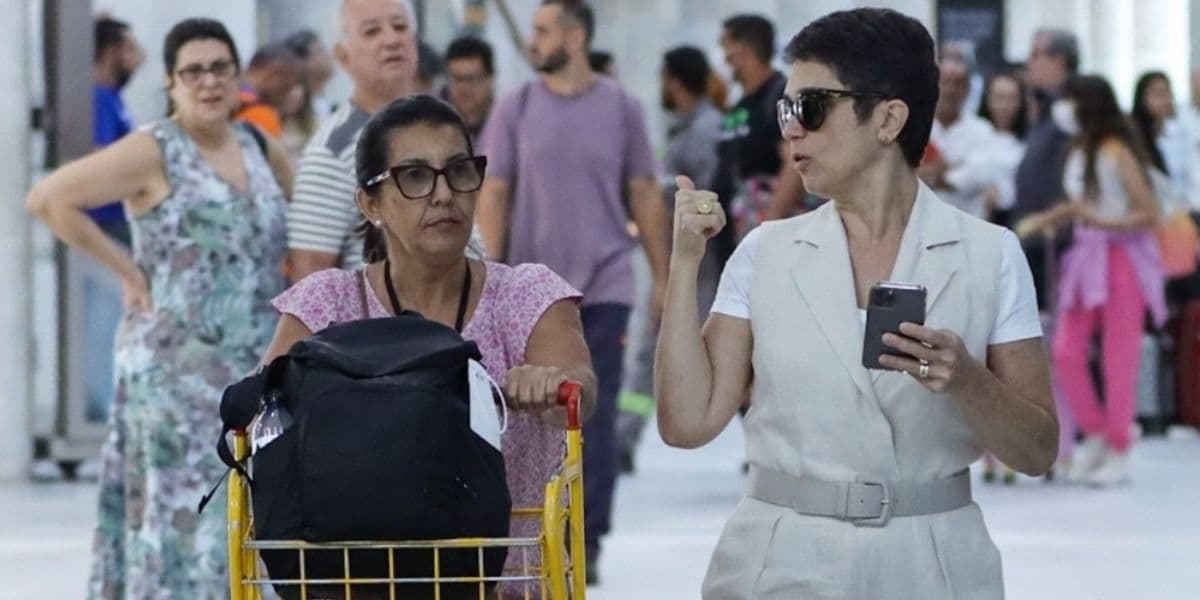 http://tvfoco.uai.com.br/wp-content/uploads/2015/05/Daniela-Mercury.jpg
