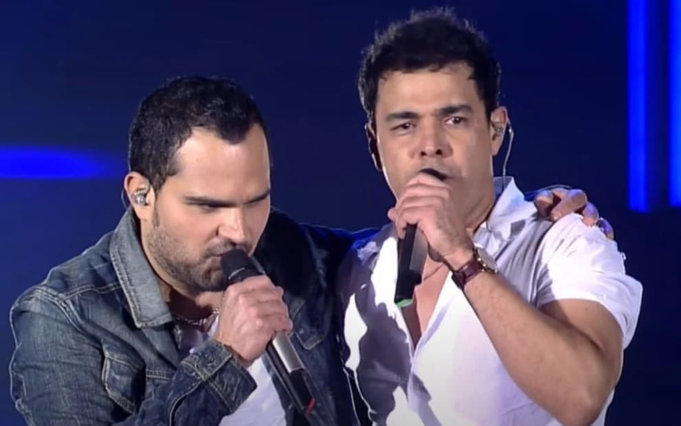 http://tvfoco.uai.com.br/wp-content/uploads/2015/05/Daniela-Mercury.jpg