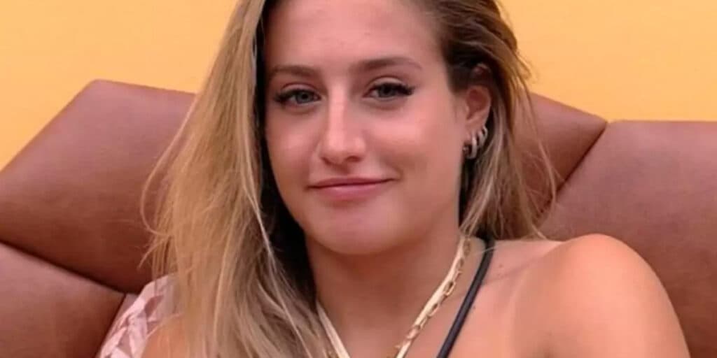 A invasão de Bruna Griphao à casa de rapaz para fazer o que muita gente não teria a mínima coragem