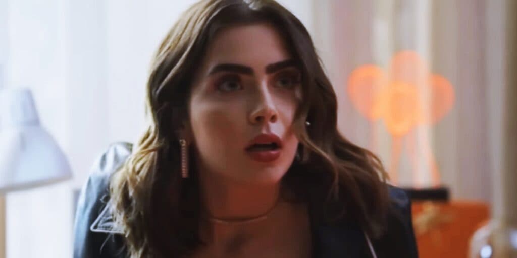 Travessia - Cidália solta bomba sobre Chiara no colo de Guerra e quase mata o chefe: "Grávida"
