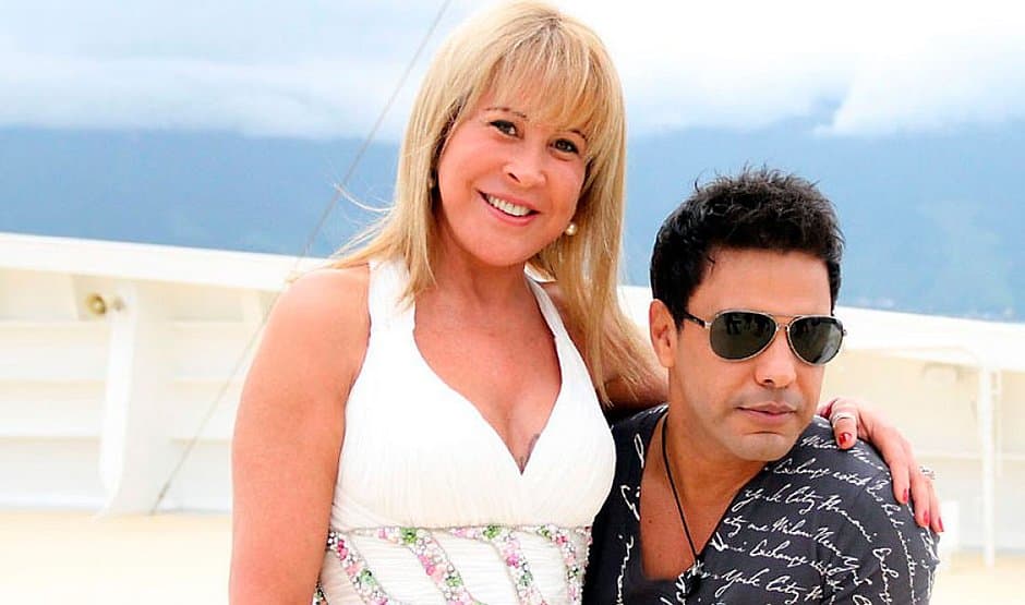 http://tvfoco.uai.com.br/wp-content/uploads/2015/05/Daniela-Mercury.jpg