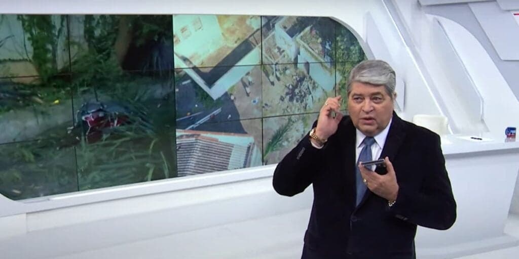 “Hoje começamos com uma tragédia”, Datena abre jornal com cena perturbadora de queda de helicóptero e 4 mortes