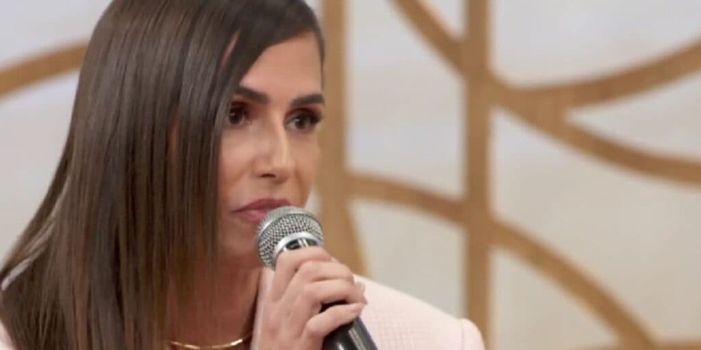 TV Fama anuncia volta de novela fenômeno na Globo e Deborah Secco expõe ‘treta’ nos bastidores: “Adversidades”