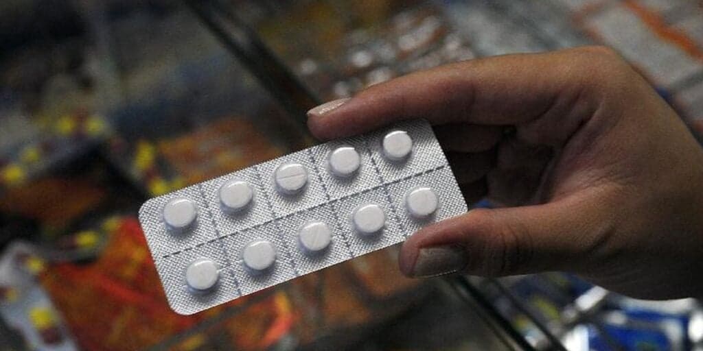 Fim da linha: Famosa rede de drogarias tem falência divulgada e fecha de uma vez 18 unidades