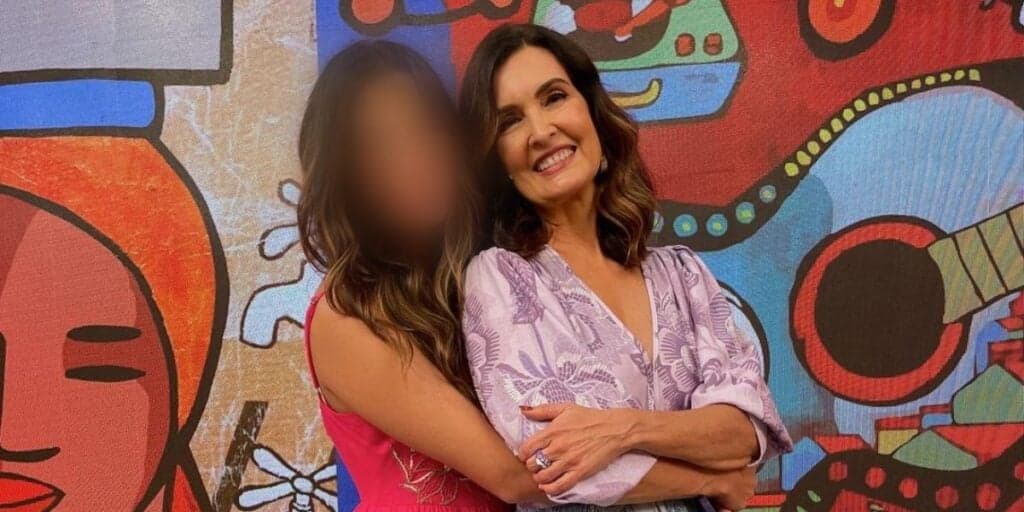 Barriga negativa, um mulherão e igual Fátima Bernardes: tente não sorrir ao ver a herdeira de Bonner
