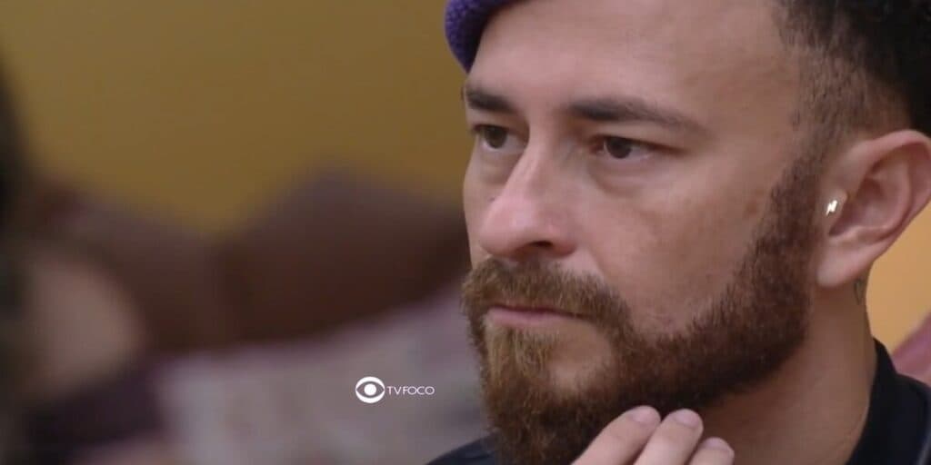 BBB23 - Fred Desimpedidos revela visita a 'quarto do sexo' de amigo: "Uma experiência bem..."