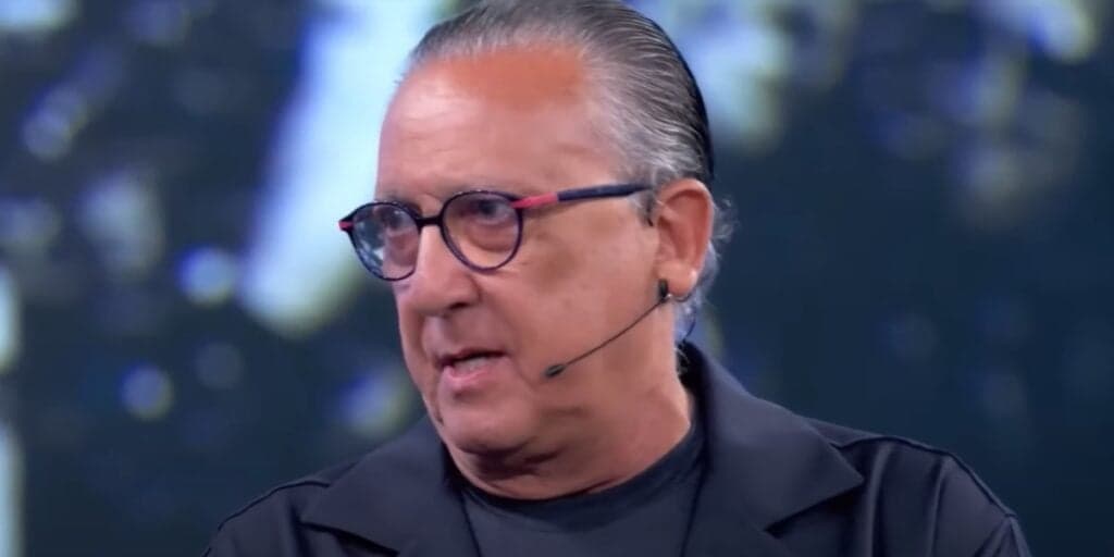 Galvão Bueno dá ‘rasteira’ na Globo, convoca principais nomes da emissora e confirma estreia em novo canal