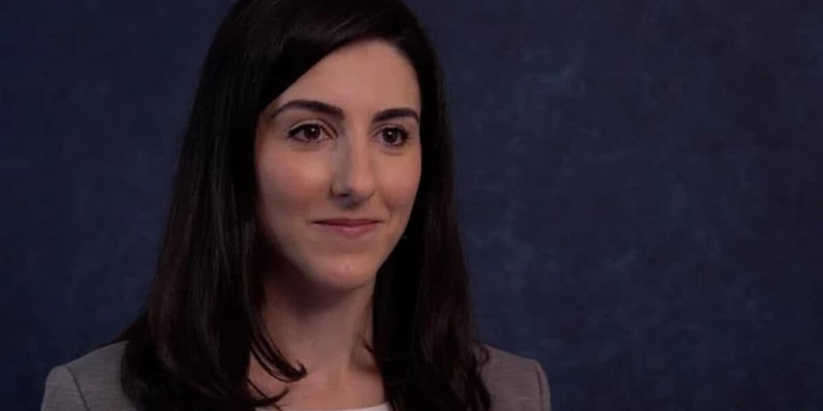 Luciana Pantaroto em entrevista à revista "Valor" orienta os brasileiros sobre a antecipação da restituição do Imposto de Renda (Foto Reprodução/Valor)