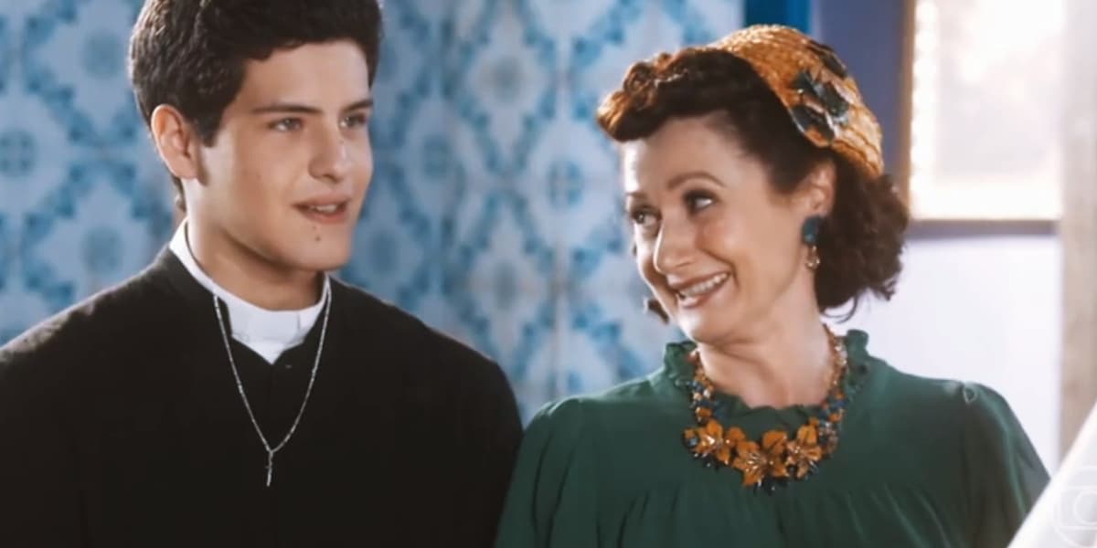 http://tvfoco.uai.com.br/wp-content/uploads/2015/05/Daniela-Mercury.jpg
