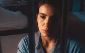 Marê (Camila Queiroz) em Amor Perfeito (Foto: Reprodução / Globo) Marê (Camila Queiroz) em Amor Perfeito (Foto: Reprodução / Globo)