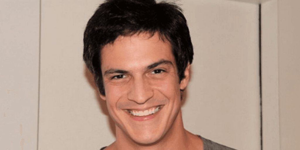 A relação discreta com Mateus Solano vive há anos com estrela da Globo, que já contracenou com ele