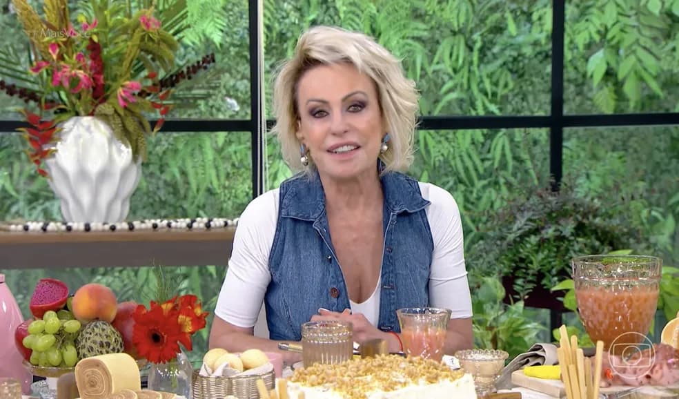 http://tvfoco.uai.com.br/wp-content/uploads/2015/05/Daniela-Mercury.jpg
