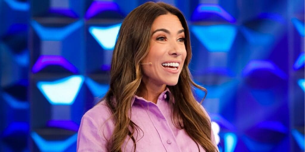 Com DNA próprio, Patrícia Abravanel cumpre com excelência ao assumir programa do pai