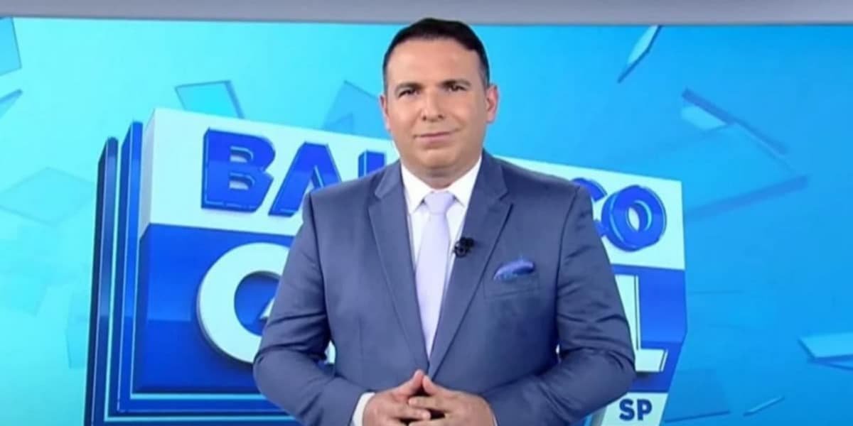 Reinaldo Gottino é apresentador do Balanço Geral - Foto: Reprodução/Record