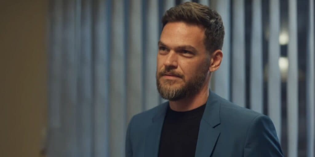 Vai na Fé - Theo se assombra com a grande chance de ser pai de Jenifer e Sol toma medida desesperada