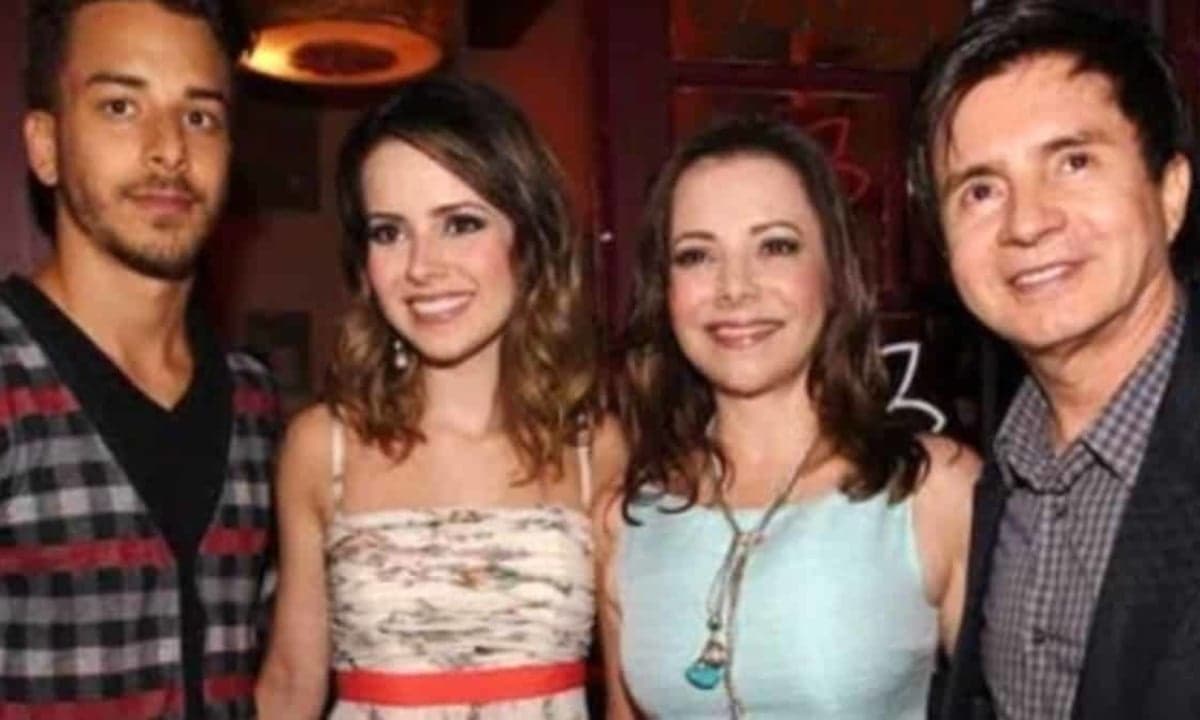 Xororó, Noely, Sandy e Junior