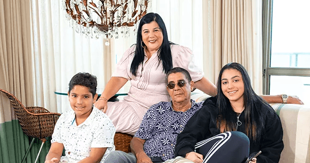 http://tvfoco.uai.com.br/wp-content/uploads/2015/05/Daniela-Mercury.jpg