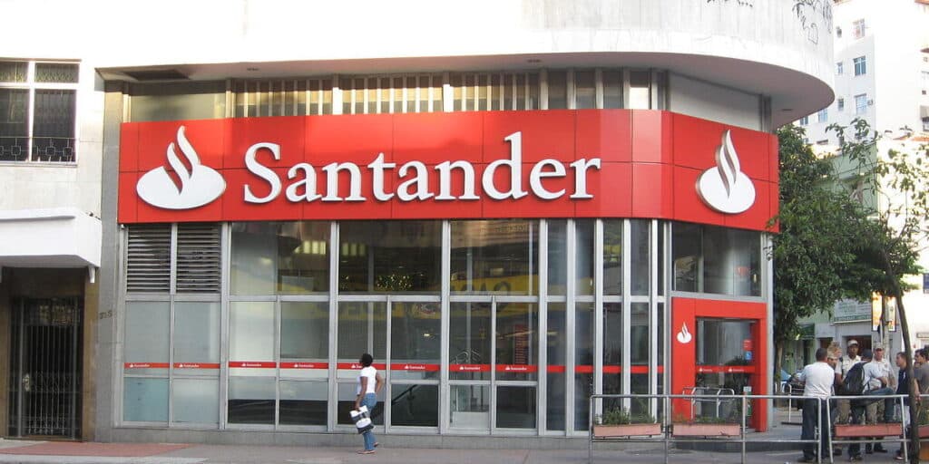 Péssima notícia sobre o Santander preocupa bancários e situação muito difícil acaba exposta