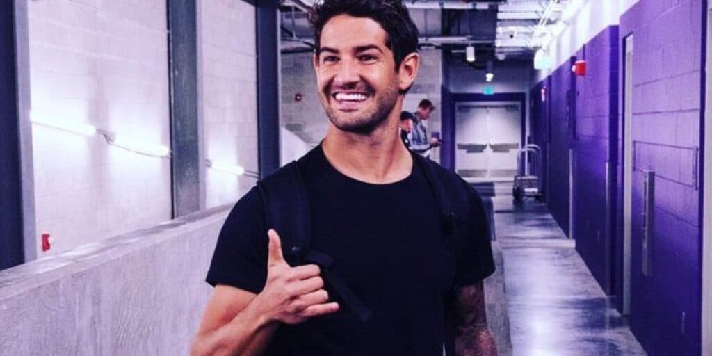 Alexandre Pato, marido de Rebeca Abravanel, surpreende ao cravar forte recado: "Tempo de viver coisas novas"